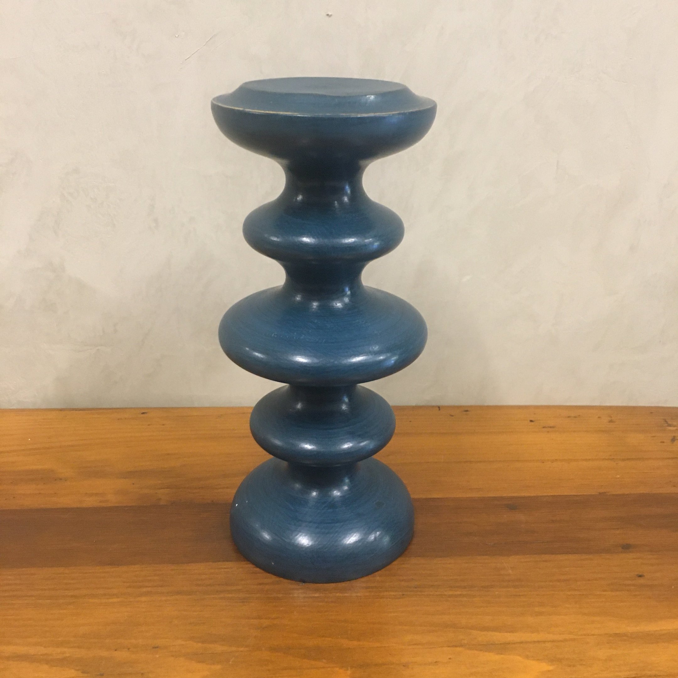 Castiçal Em Madeira Coleção Chez Pixu Para Casa Bonita - Unidade Azul G