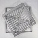 Ver imagem 2 de Grelha Pluvial 30x30 Côncava com Suporte - Alumínio Fundido Escovado - Ficone Reis