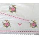 Ver imagem 2 de Jogo de Toalhas de Banho e de Rosto Bordadas. Estampa: Ramalhete de Flores. Cor Branco Dohler Artesa