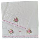 Ver imagem 1 de Jogo de Toalhas de Banho e de Rosto Bordadas. Estampa: Ramalhete de Flores. Cor Branco Dohler Artesa