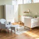 Ver imagem 1 de Kit Quarto Infantil Theo com Pés Retrô Mel - Berço + Cômoda 6 Gavetas + Guarda-roupa 2 Portas + Polt