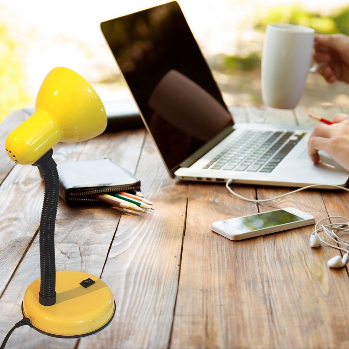 Ver imagem 4 de Luminária Mesa Abajur 35cm Articulada Flexível + Lâmpada Led Pt-06 Cor: Amarelo