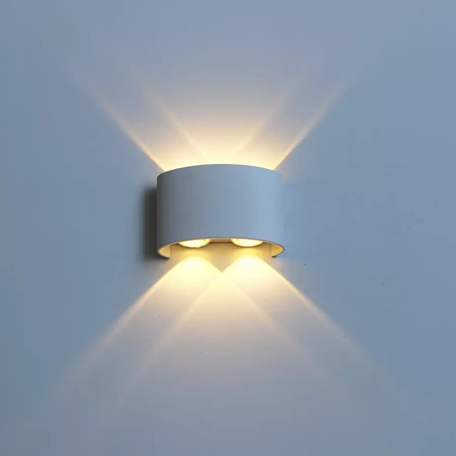 Arandela Led 4w Lente 4 Fachos Branca 3000k Quente Externa Bivolt