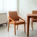 Ver imagem 2 de Kit 6 Cadeiras Sala de Jantar com Braço Pequi CabeCasa MadeiraOriginals Courino Marrom/Castanho
