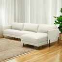 Ver imagem 1 de Sofá Decorativo Karine 5 Lugares Sala de Estar 300cm com Chaise Pés em Aço Couro Off White G88 - Gra