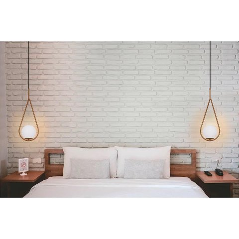 Luminária Pendente Gota Metal e Vidro Dourado