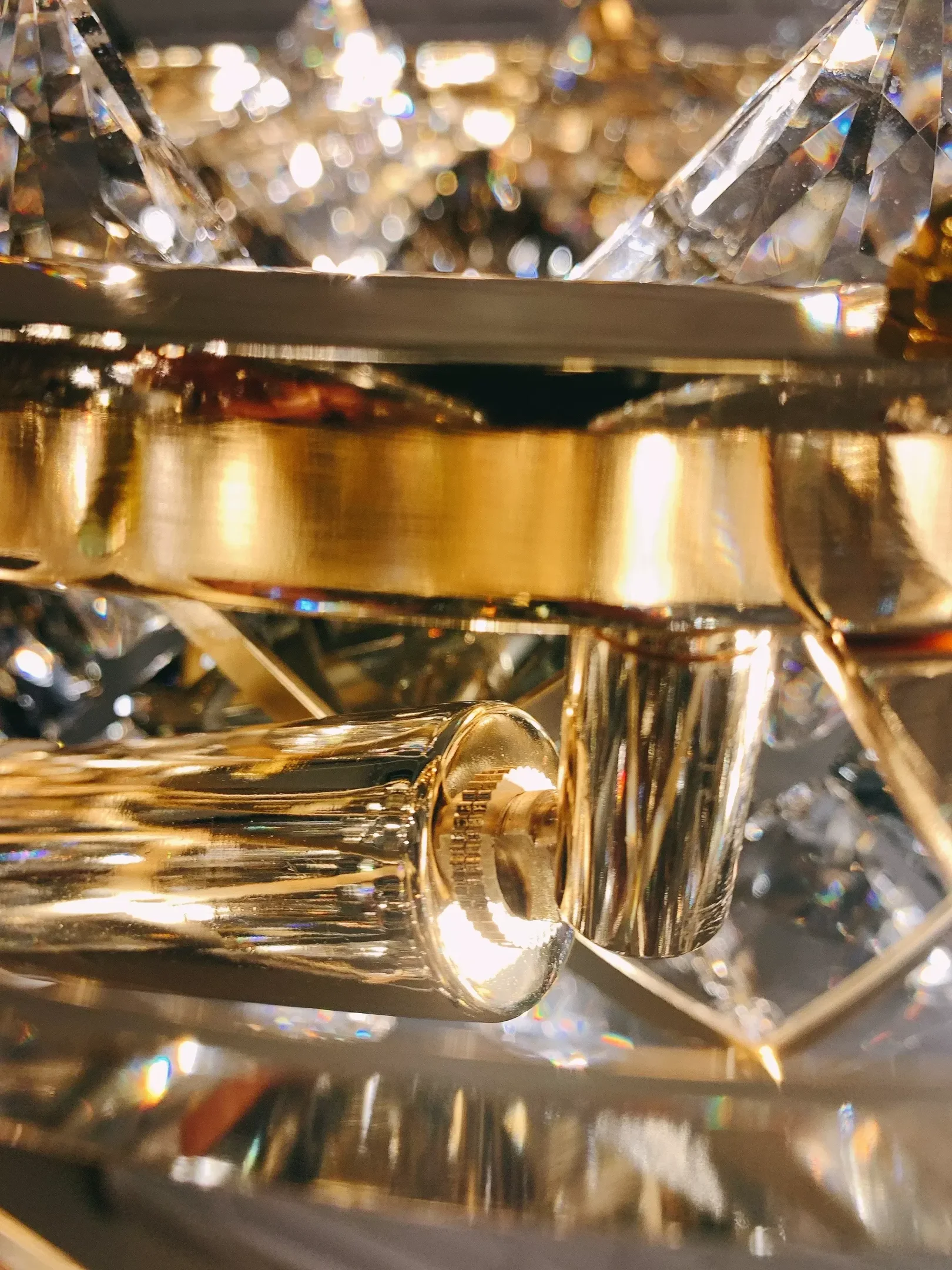 Ver imagem 5 de Pendente/lustre Ø88x17cm Monaco Metal Dourado com Cristais Transparentes 12 Lâmpadas E14 Tupiara