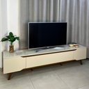 Ver imagem 3 de Rack Retrô Shop 2,18m para TV 70" Off White/Cedro – Moderno, Aconchegante e de Alta Qualidade