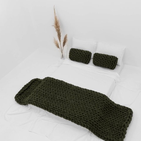 Manta Peseira de Maxi Tricot Casal 0,60x2,00m, Cor Musgo - Magma Cotton