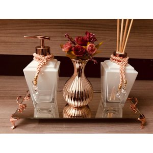 Kit Lavabo Luxo Rose Gold Branco 4 Peças Aromatizador Sabonete Bandeja Vasinho Flores