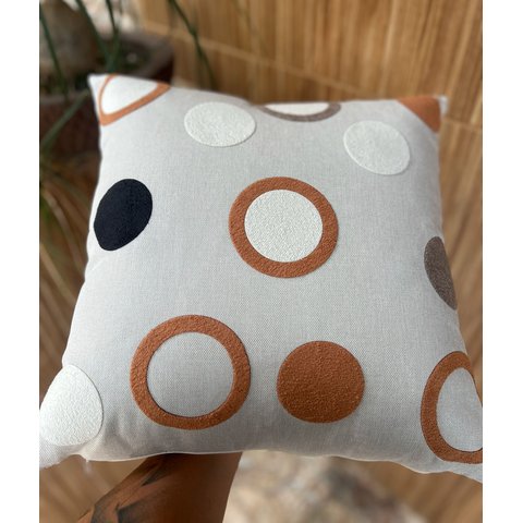 Capa de Almofada Decorativa Bolas - Tecido Linho com Booclê
