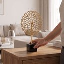 Ver imagem 6 de Escultura Decorativa Coral em Alumínio Dourado com Base de Mármore Preta 16 cm