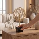 Ver imagem 2 de Escultura Decorativa Coral em Alumínio Dourado com Base de Mármore Preta 16 cm
