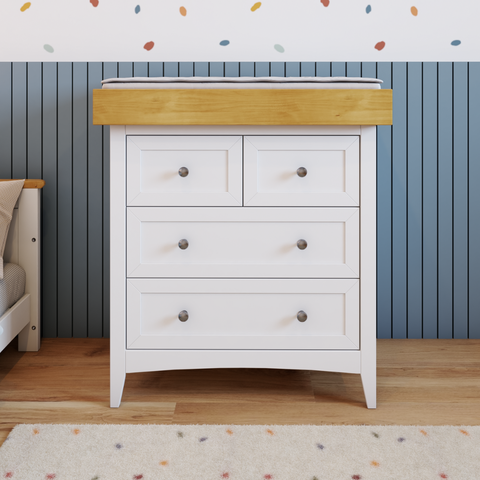Cômoda 4 Gavetas com Trocador Nest Yescasa Branco/Carvalho