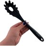 Pegador de Macarrão Massas em Silicone Utensílio para Cozinha Preto - 3