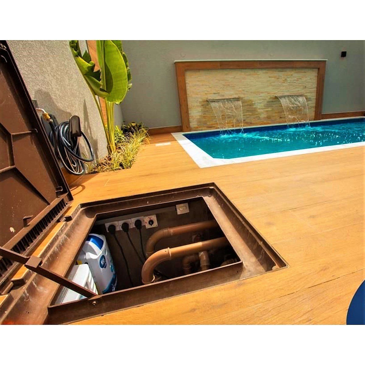 Tampa Casa Máquina Piscina Lisa Articulada Grelha 80x80cm B1 - 10