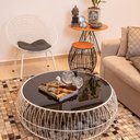 Ver imagem 2 de Kit 2 Poltronas Retrô Brancas com Almofada Preta