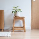 Ver imagem 1 de Banqueta Baixa Moema em Madeira Verniz Amêndoa