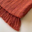 Ver imagem 5 de Kit 2 Manta para Sofá e Peseira de Cama Terracota e Cru Detalhe em Quadriculado 1,20x1.80