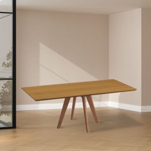 Mesa de Jantar Maisa Tampo Laminado Cinamomo e Pés em Madeira Maciça Natural 1,57m