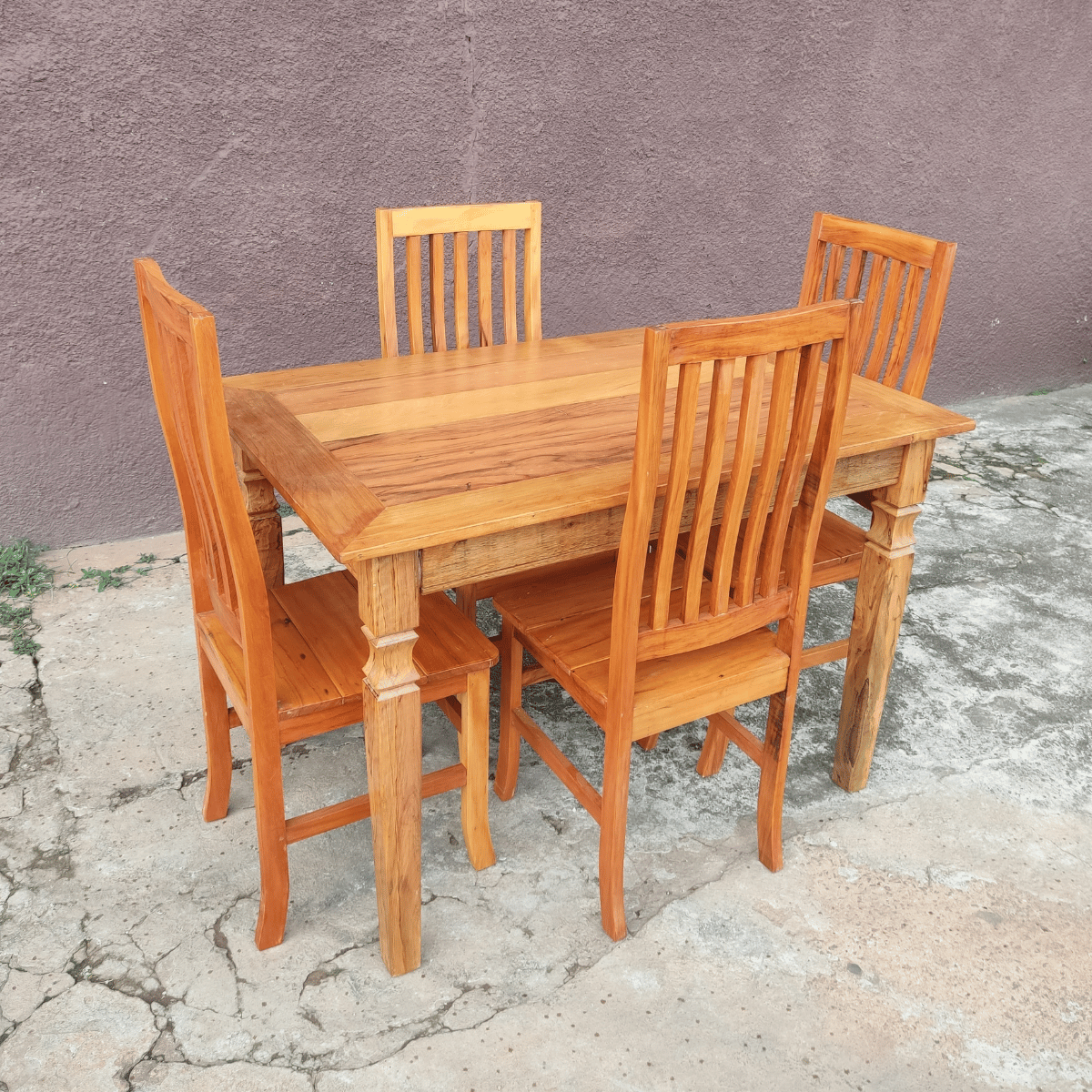 Ver imagem 3 de Mesa de Jantar Madeira de Demolição 1,20x 0,80 com 4 Cadeiras Anatômico Alta Sudeste Rustico