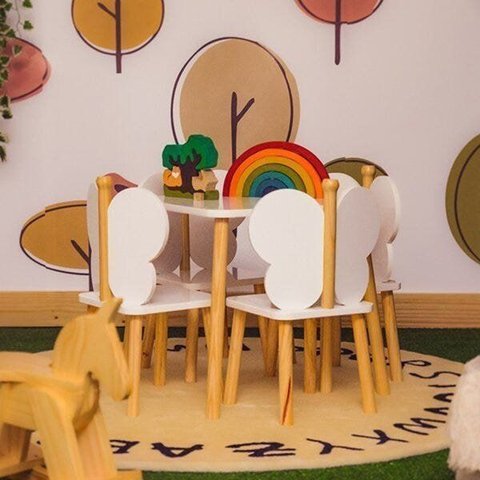 Conjunto para Quarto Infantil 1 Mesa 4 Cadeiras Hora de Brincar Divicar Branco/Marrom