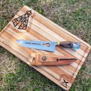 Ver mais imagens de Tábua para Churrasco Grande Madeira 50x30x2,5cm Nossa Senhora Aparecida Canaleta