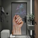 Ver imagem 1 de Adesivo Para Porta Manicure Mãos Com Unhas Feitas Flores Minimalistas No Fundo- 83X210Cm