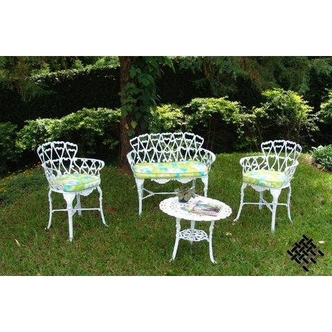 Conjunto Viena (01 Mesinha + 02 Poltronas + 01 Banco 2 Lugares) Alumínio Fundido Jardim Varanda Pisc