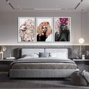 Ver imagem 6 de Kit 3 Quadros Decorativos 30x45 Mulheres Rosto Flores Rosas Arte na Arte Moldura Branca