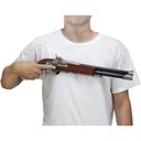 Ver imagem 2 de Arma Decorativa Mosquete com Cabo em Madeira e Suporte