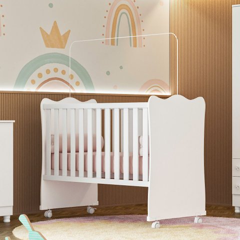 Berço com Rodizios e Suporte Mosquiteiro - Doce Sonho:branco/ Branco