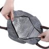 Bolsa Térmica Organizadora Listrada em Poliéster de Mão para Marmita Azul Escuro - 3