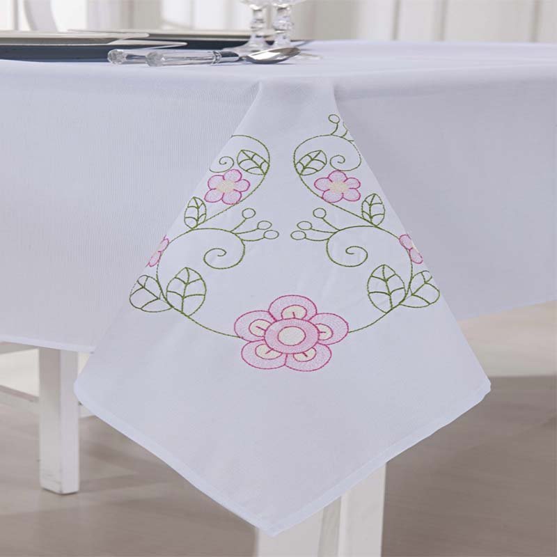 Toalha de Mesa Bordada Guga Tapetes 2,50 x1,40m Dalia Branco/Pink