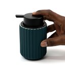 Ver imagem 2 de Porta sabonete líquido resina canelada verde laguna - Oikos