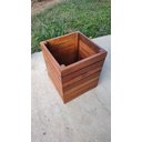 Ver imagem 3 de cachepô em madeira maciça de demolição em oferta