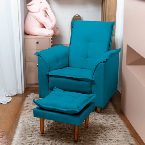 Poltrona da Vovó e Puff Luna Suede Azul Tiffany Pés Palito Tana Decor Newbelle Decor