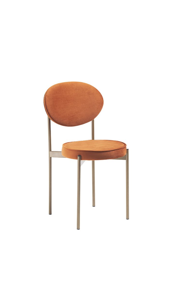Cadeira Liz Tecido Veludo Terracota Base Aço Dourado - Casa Maju