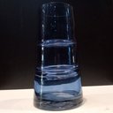 Ver mais imagens de Vaso Decorativo de Vidro Azul 24x13x13cm Enfeite Sala Mesa Estante Aparador