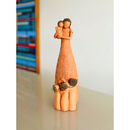 Escultura Mãe e Quatro Filhos em Cerâmica - Decoração Artesanal - Escultura Mãe com Quatro Filhos - 1