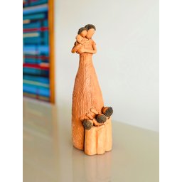 Escultura Mãe e Quatro Filhos em Cerâmica - Decoração Artesanal - Escultura Mãe com Quatro Filhos - 3