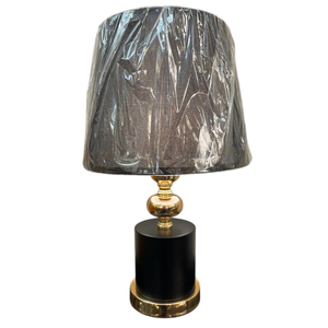Abajur Moderno Detalhes Dourado Preto Redondo Fino Acabament
