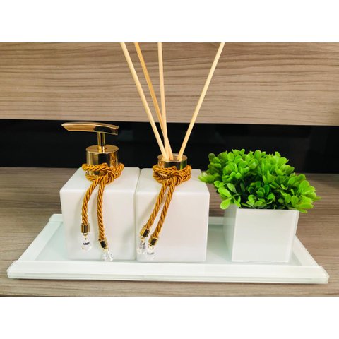 Kit Lavabo 4 Peças Sabonete Difusor Bandeja Vasinho Branco Dourado