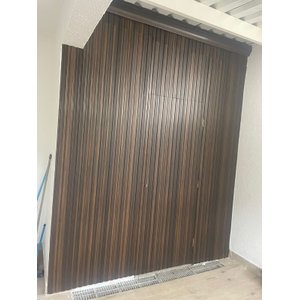 Painel Ripado Versátil: 01 unid. 270x110cm larg. Talatto Painéis Imbuia