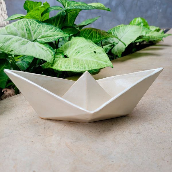 Barco de papel de cerâmica