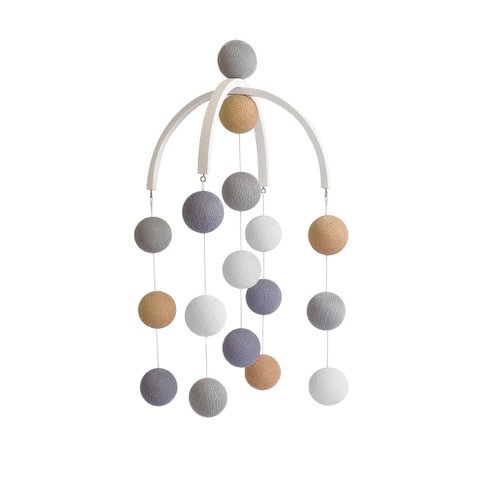 Móbile Infantil Cormilu de Bolinhas, Artesanal, Mdf, 30cm Largura, 50cm Altura, Bolinhas 6cm Diâmetr