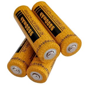 Kit 4 Pilhas Recarregáveis 18650 3.7v - 4.2v 9800mah | Bateria de Controle, Lanterna, Radios, Brinqu