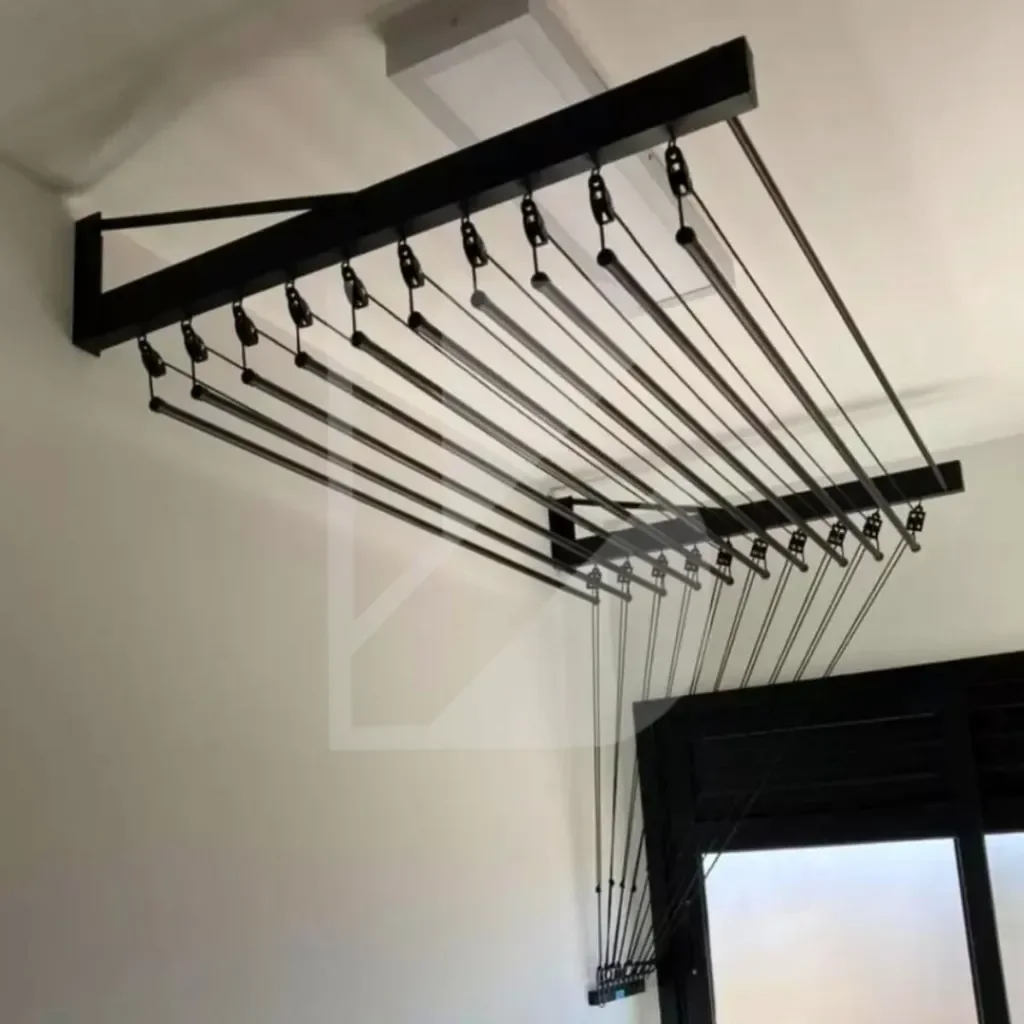Varal Individual de Parede 150cm com 08 Varetas em Alumínio - Preto