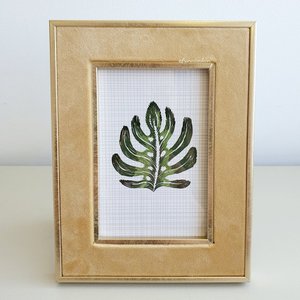 Porta Retrato de Veludo Dourado 10 x 15