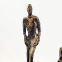 Ver imagem 7 de Escultura Homem Subindo Escada Bronze 34x14x14cm